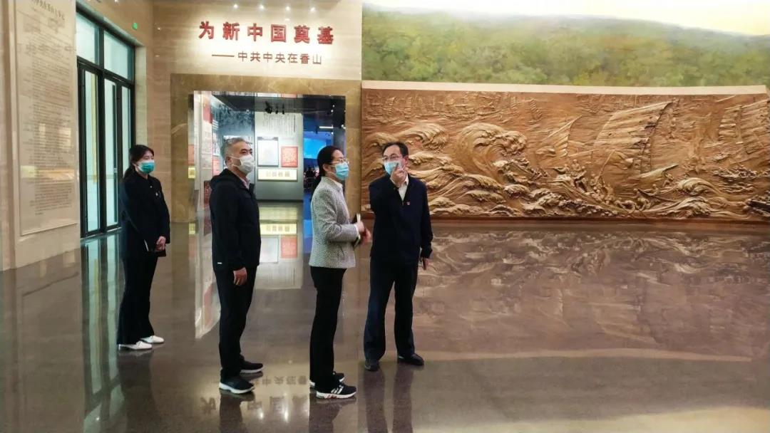 镜头1.jpg